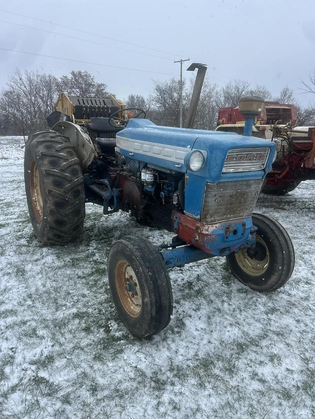 Image of Ford 5000 equipment image 2