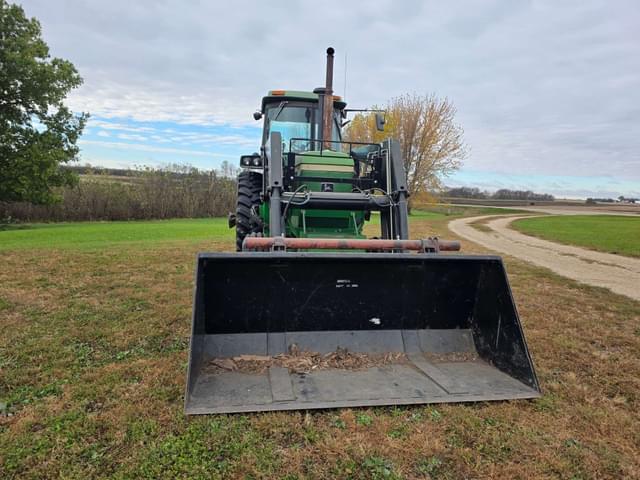 Image of John Deere 4440 equipment image 4
