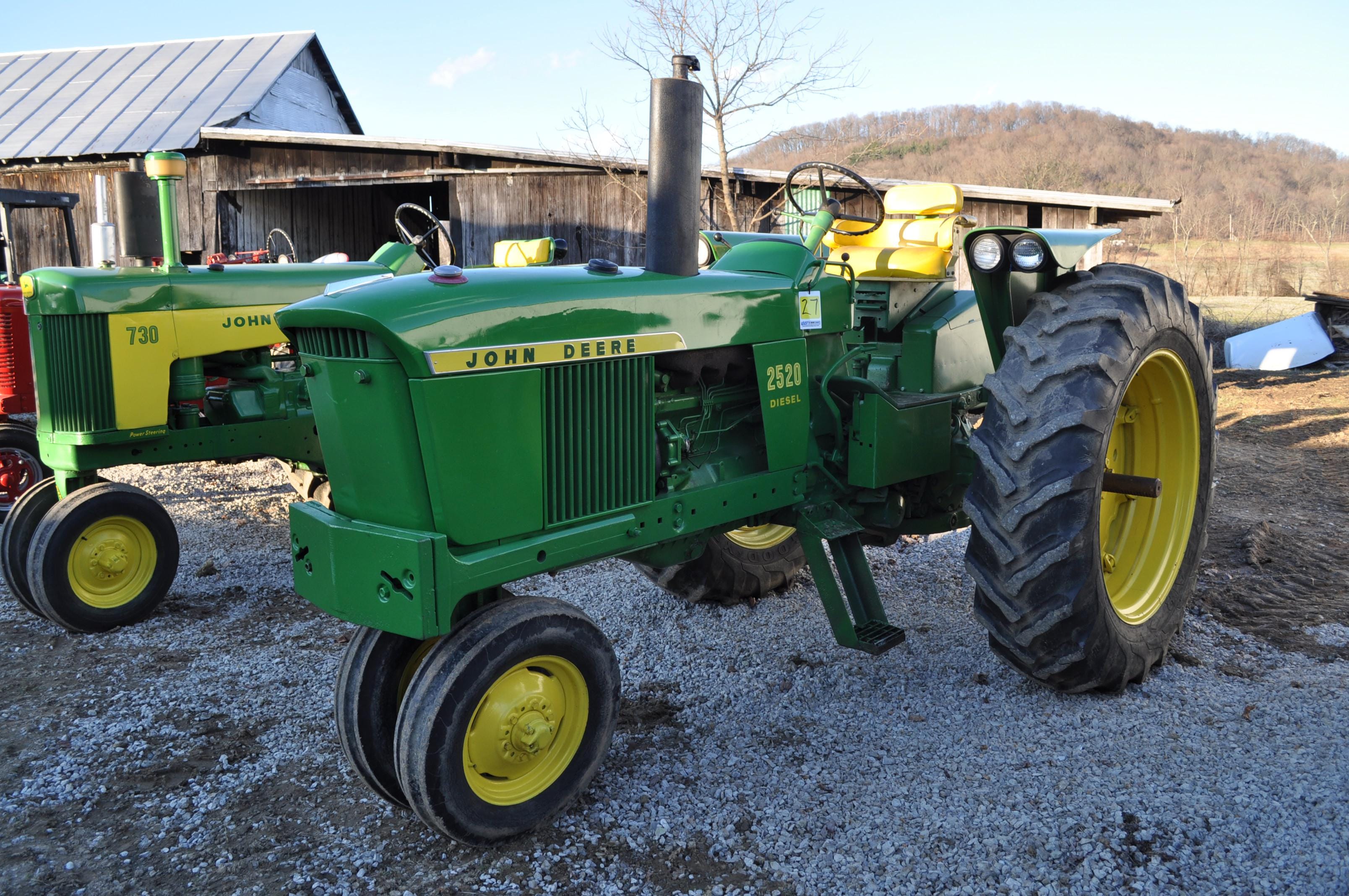Main image John Deere 2520