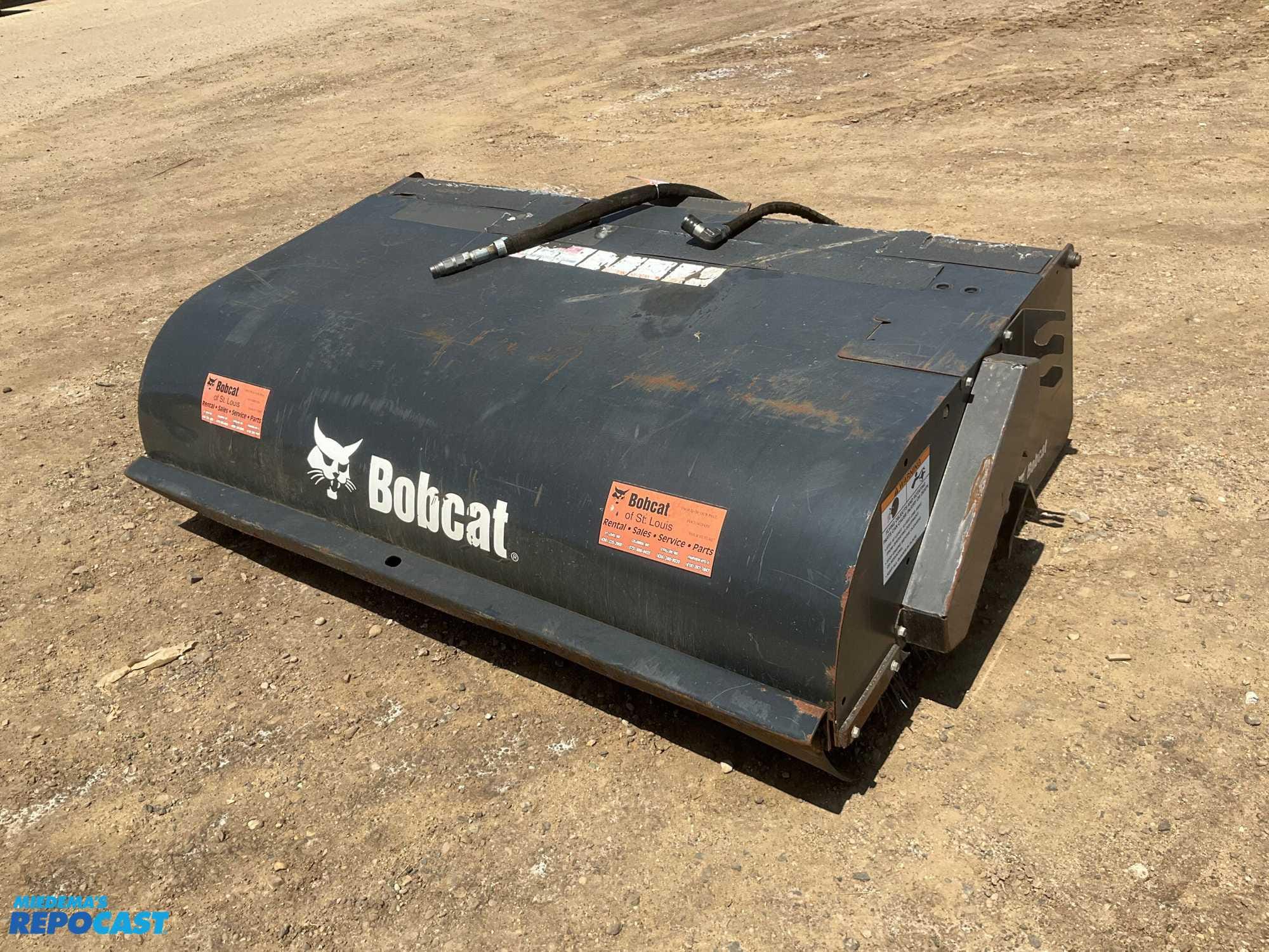 Main image Bobcat Sweeper 72