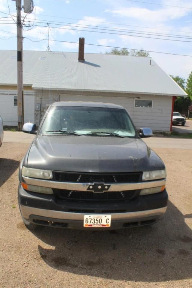 Image of Chevrolet 2500 equipment image 2