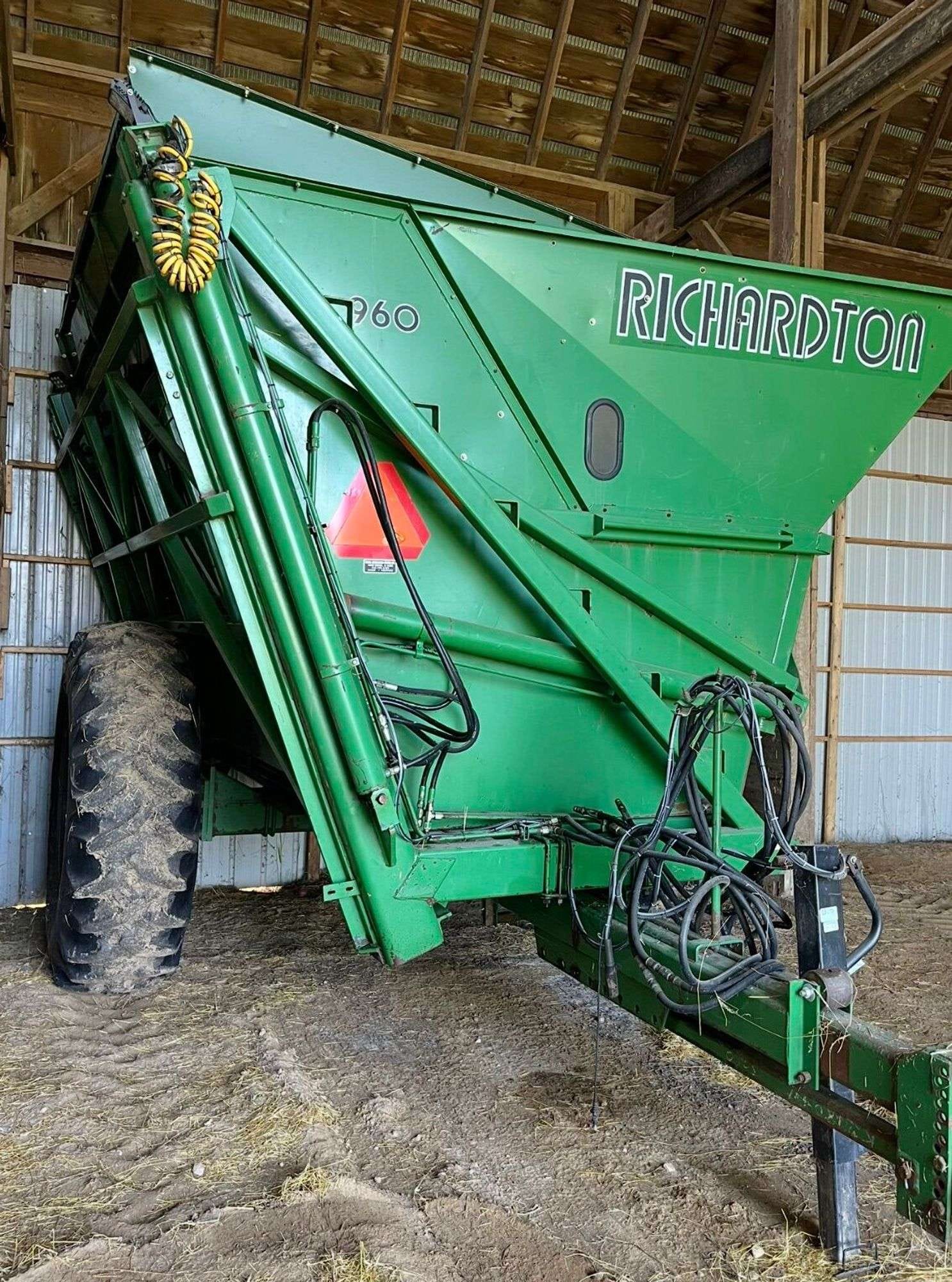 Richardton 960 Equipment Image0