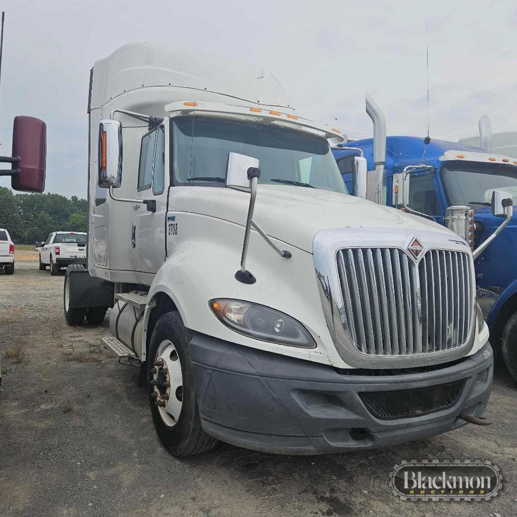 2013 International Prostar Plus Equipment Image0