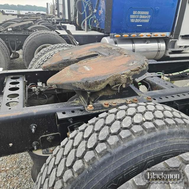 Image of International Prostar Plus equipment image 2