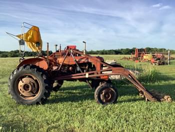 1957 Allis Chalmers WD45 Equipment Image0