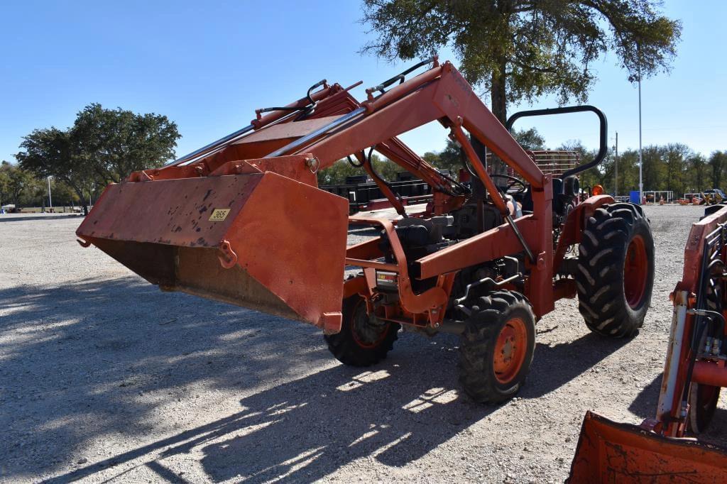 Image of Kubota L355 Primary image