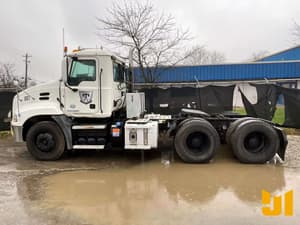 2012 Mack CXU613 Image