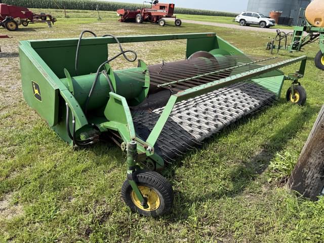 Image of John Deere 212 equipment image 1