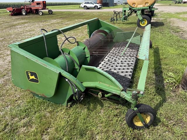 Image of John Deere 212 equipment image 2