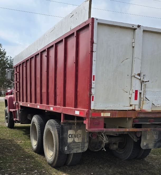 Image of Ford 800 equipment image 2