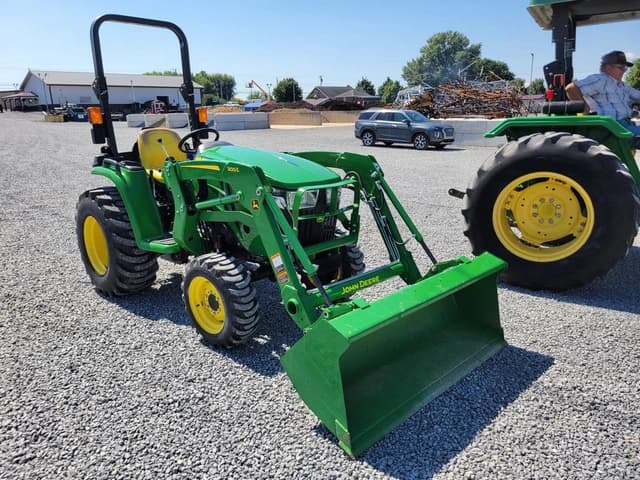 Image of John Deere 3025E equipment image 1