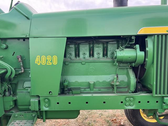 Image of John Deere 4020 equipment image 1