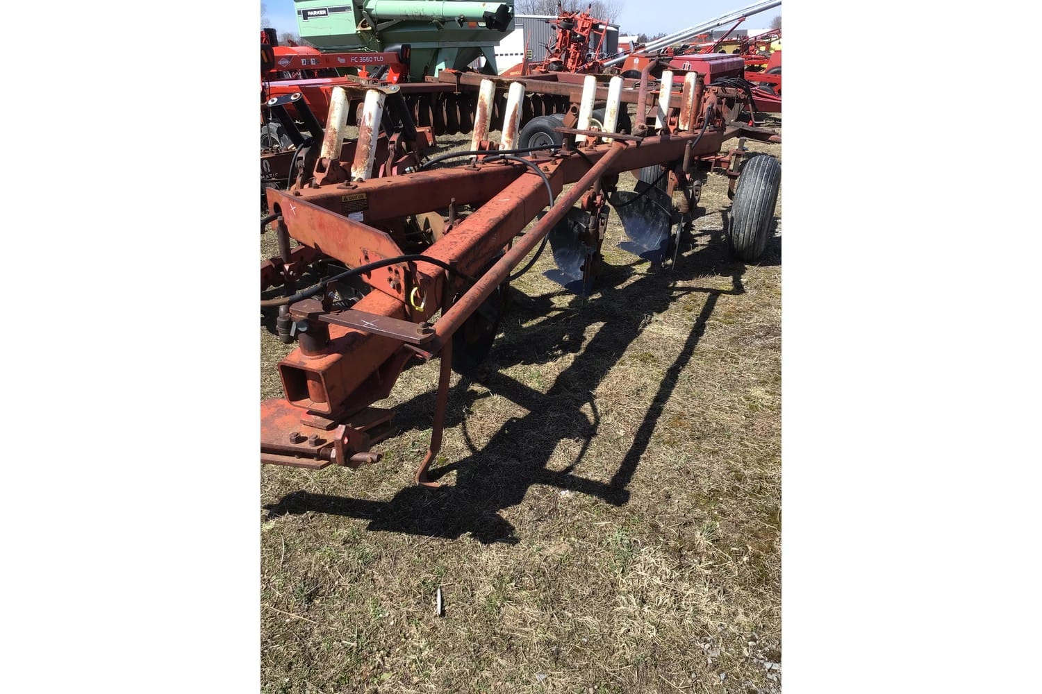 International Harvester 720 Equipment Image0