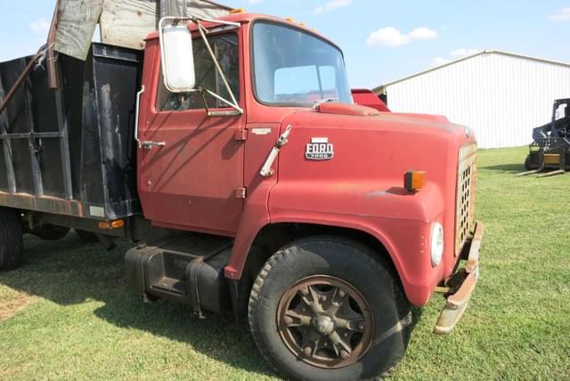 Image of Ford 7000 equipment image 1