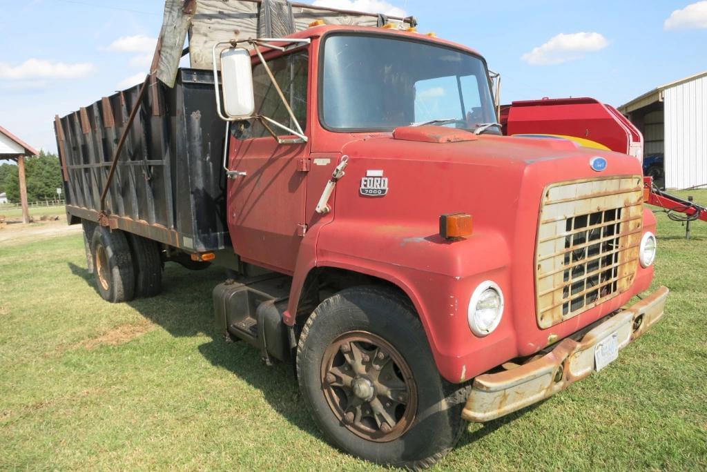 Image of Ford 7000 Primary image