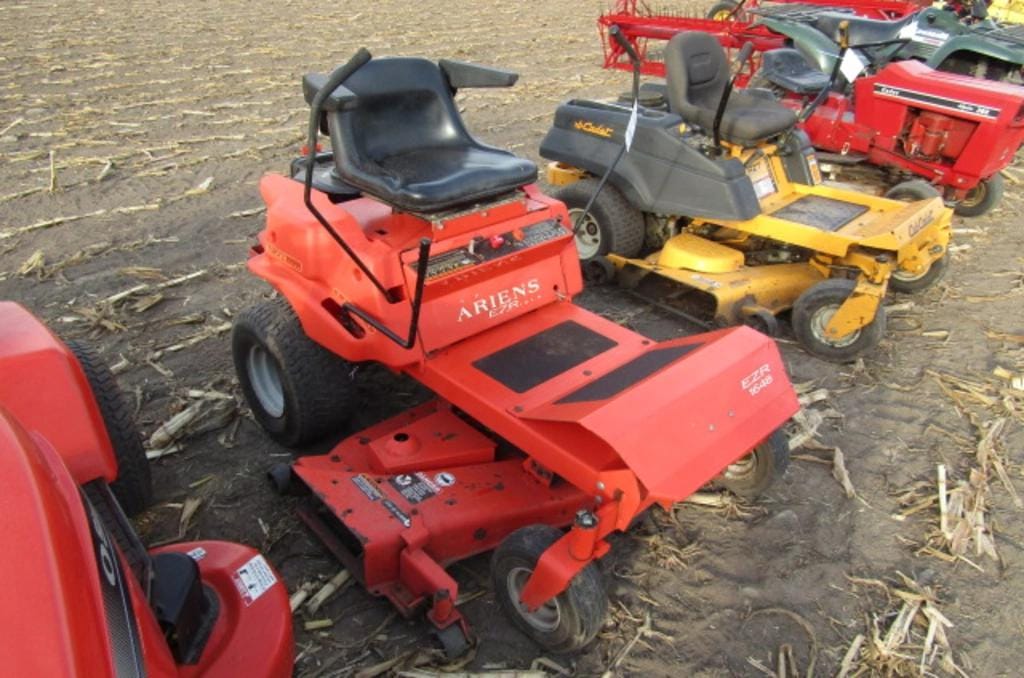 Main image Ariens EZR 1648