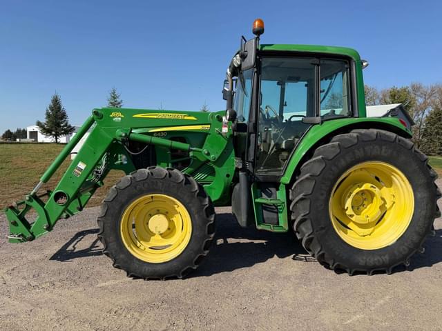 Image of John Deere 6430 equipment image 1