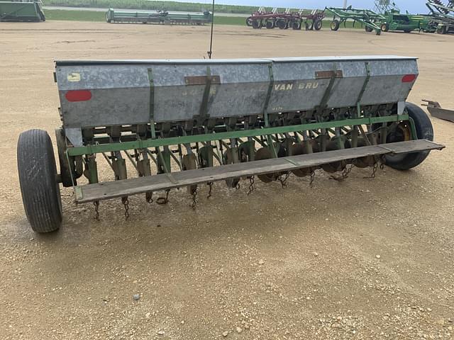 Image of John Deere Van Brunt equipment image 3