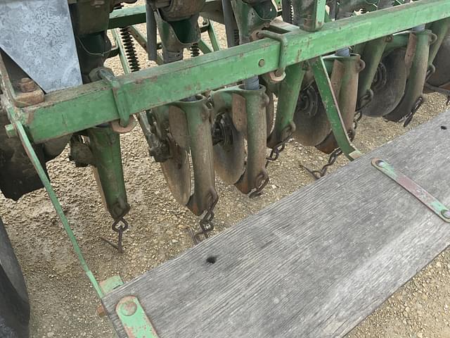 Image of John Deere Van Brunt equipment image 4