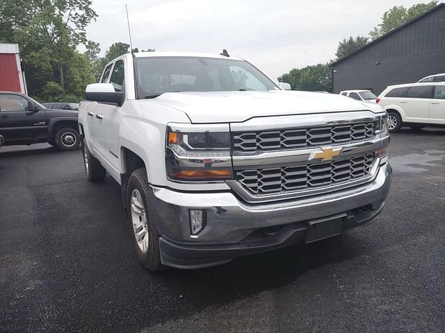 Image of Chevrolet Silverado equipment image 2