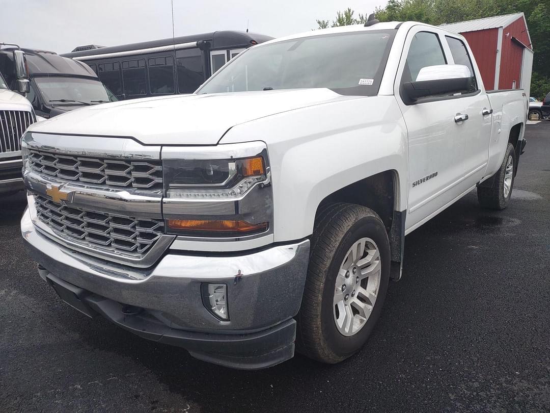 Image of Chevrolet Silverado Primary image