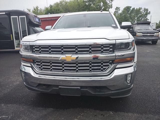 Image of Chevrolet Silverado equipment image 1
