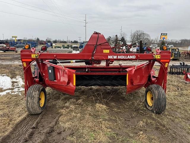 Image of New Holland 313 equipment image 2