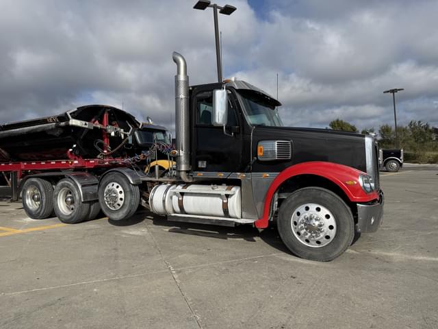 Image of Freightliner Coronado equipment image 4