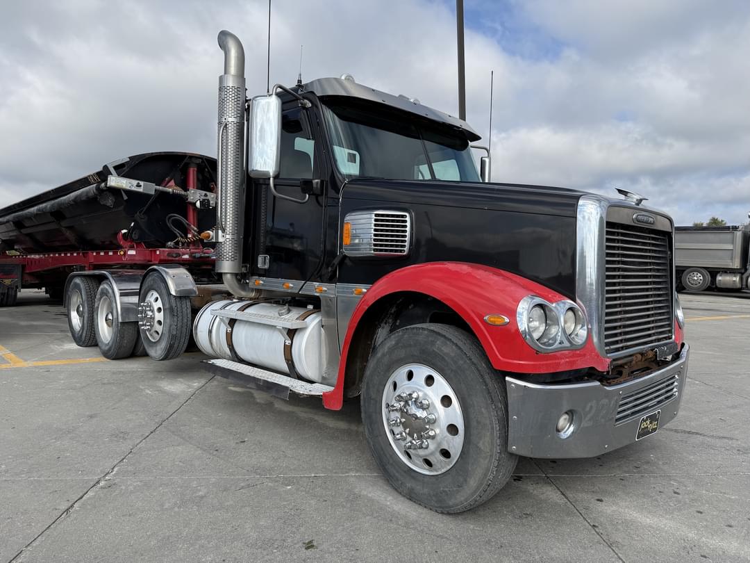 Image of Freightliner Coronado Primary image