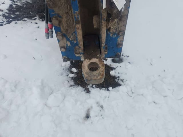 Image of Kinze 3600V equipment image 2