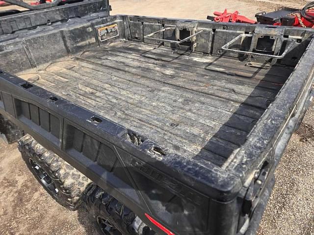 Image of Can-Am Defender XT HD10 equipment image 3