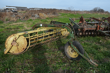Main image John Deere 670