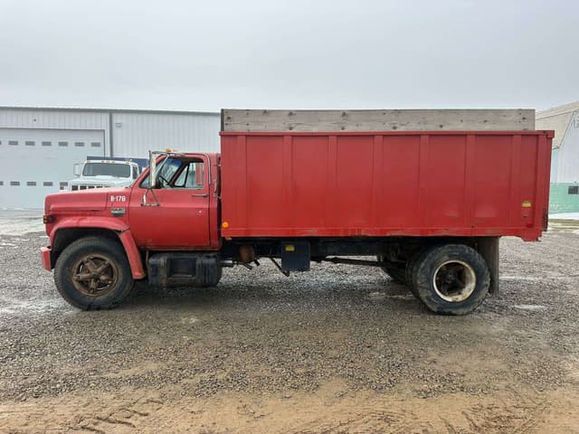 Image of GMC 6500 equipment image 1