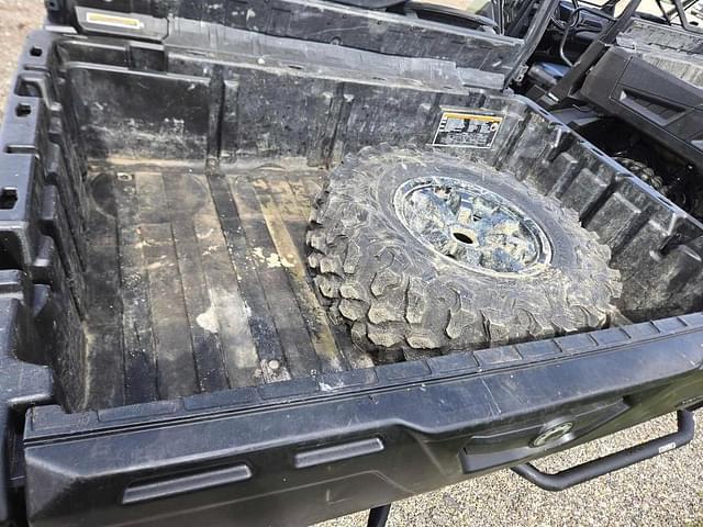 Image of Can-Am Defender XT HD9 equipment image 4