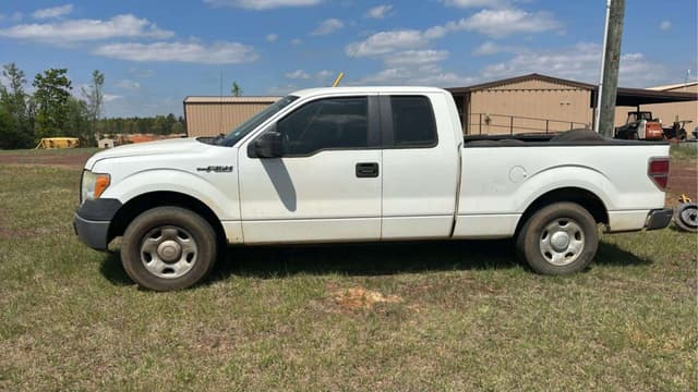 Image of Ford F-150 equipment image 1