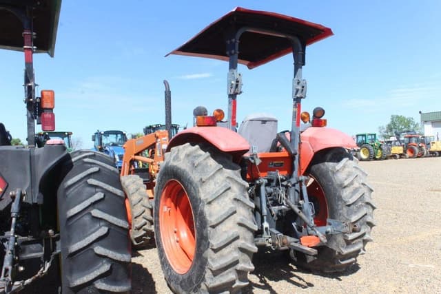 Image of Kubota M7040 equipment image 1