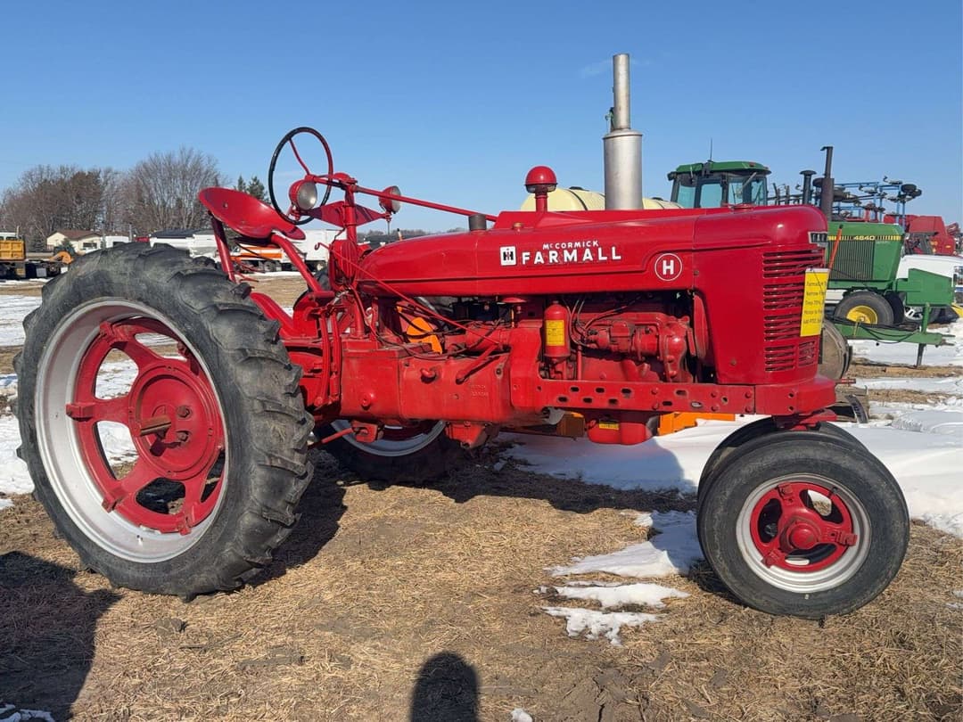 Image of Farmall H Primary image