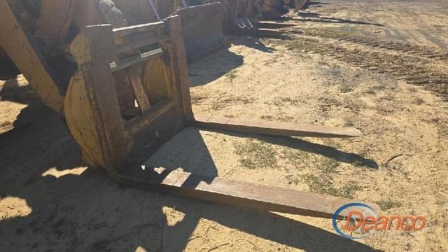 Image of Caterpillar 936E equipment image 2