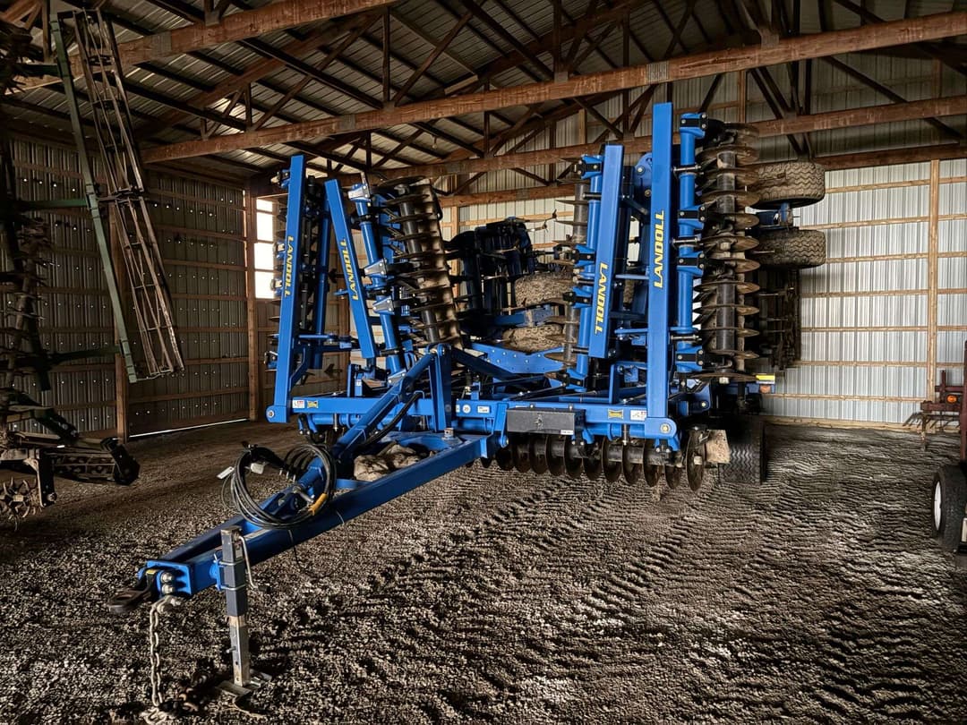 Image of Landoll 8550 Primary image