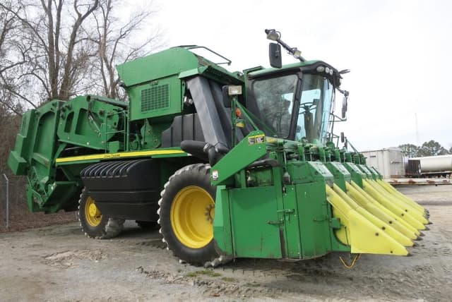Image of John Deere 7760 equipment image 1