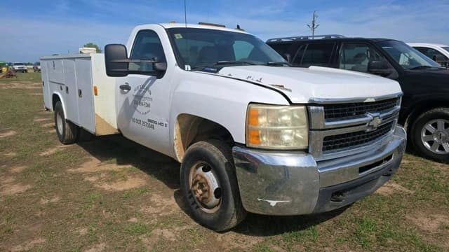 Image of Chevrolet 3500HD equipment image 1