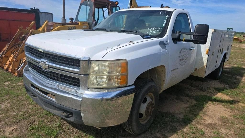 Image of Chevrolet 3500HD Primary image