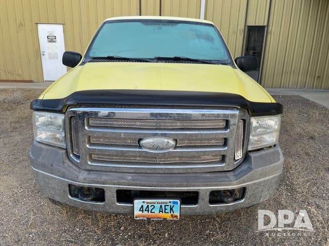 Image of Ford F-250 equipment image 1