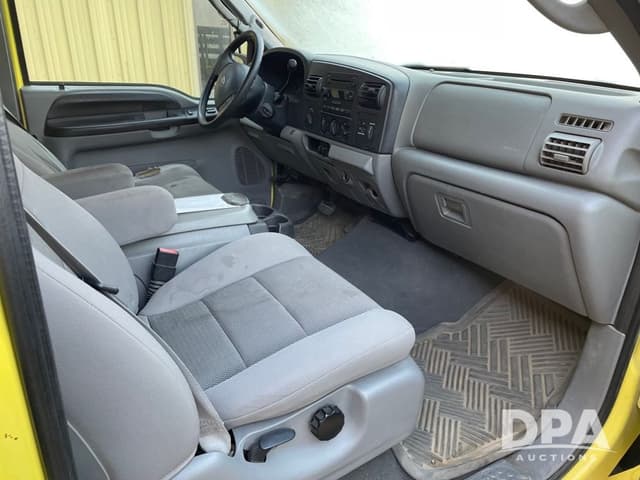 Image of Ford F-250 equipment image 4