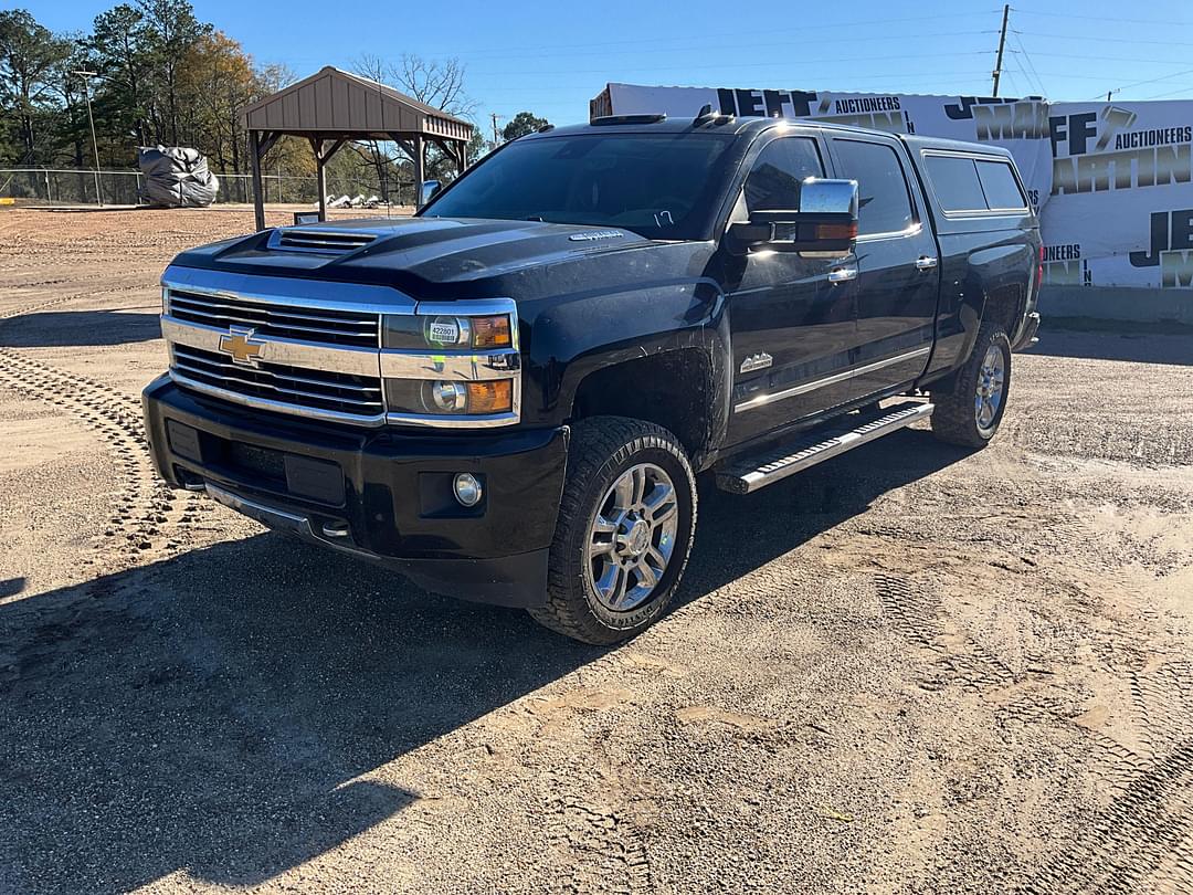 Image of Chevrolet Silverado Primary image