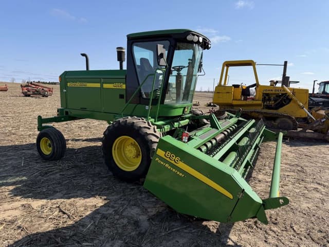 Image of John Deere 4895 equipment image 4