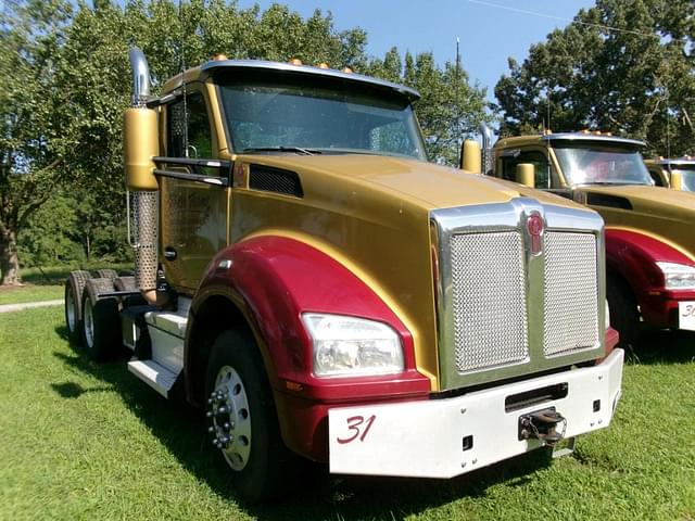 Image of Kenworth T880 equipment image 2