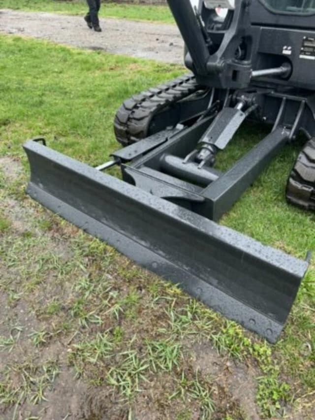 Image of Bobcat E42 equipment image 4