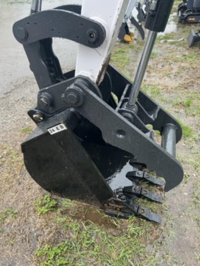 Image of Bobcat E42 equipment image 3