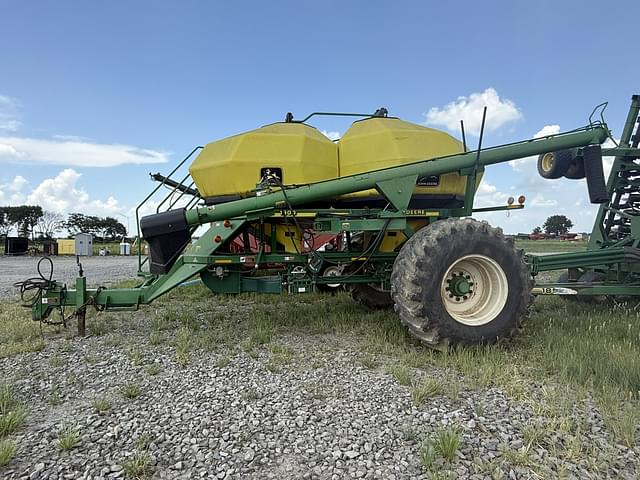 Image of John Deere 1900 equipment image 2